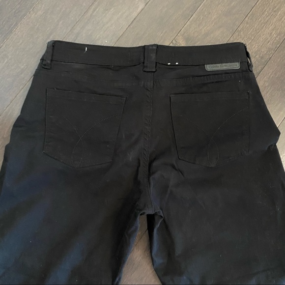 Calvin Klein Crops - Picture 5 of 5